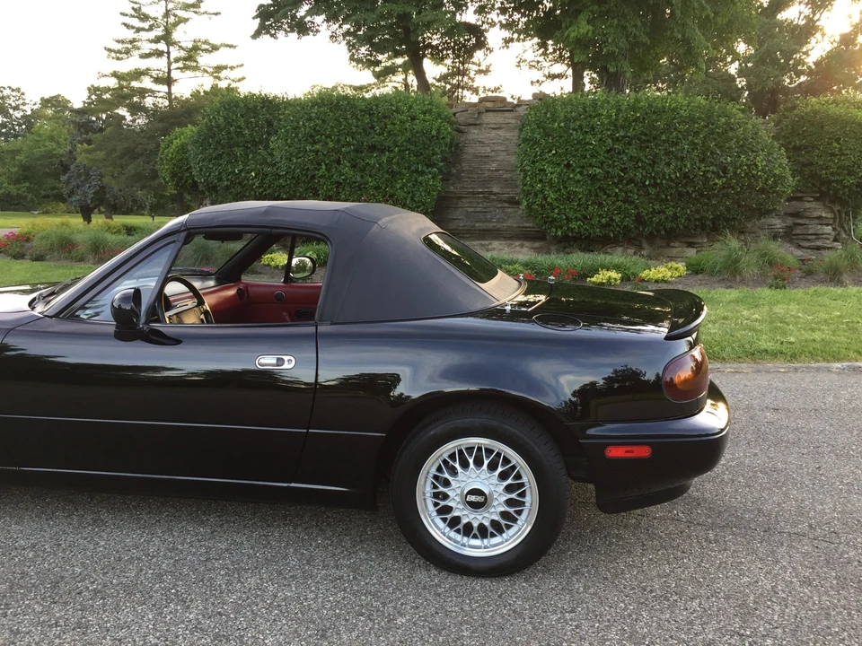 1993 Mazda NA MX-5 Miata - Image 20 of 31
