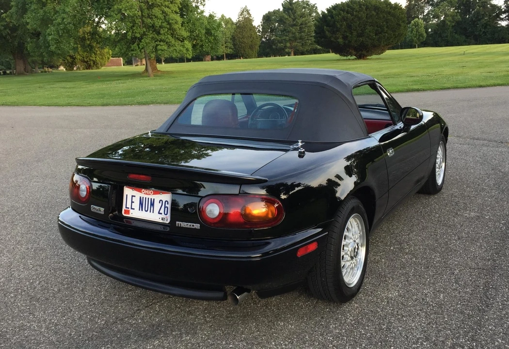 1993 Mazda NA MX-5 Miata - Image 16 of 31