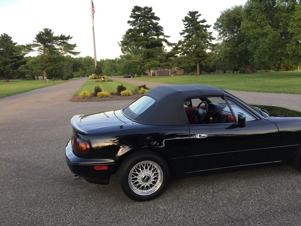 1993 Mazda NA MX-5 Miata - Image 15 of 31