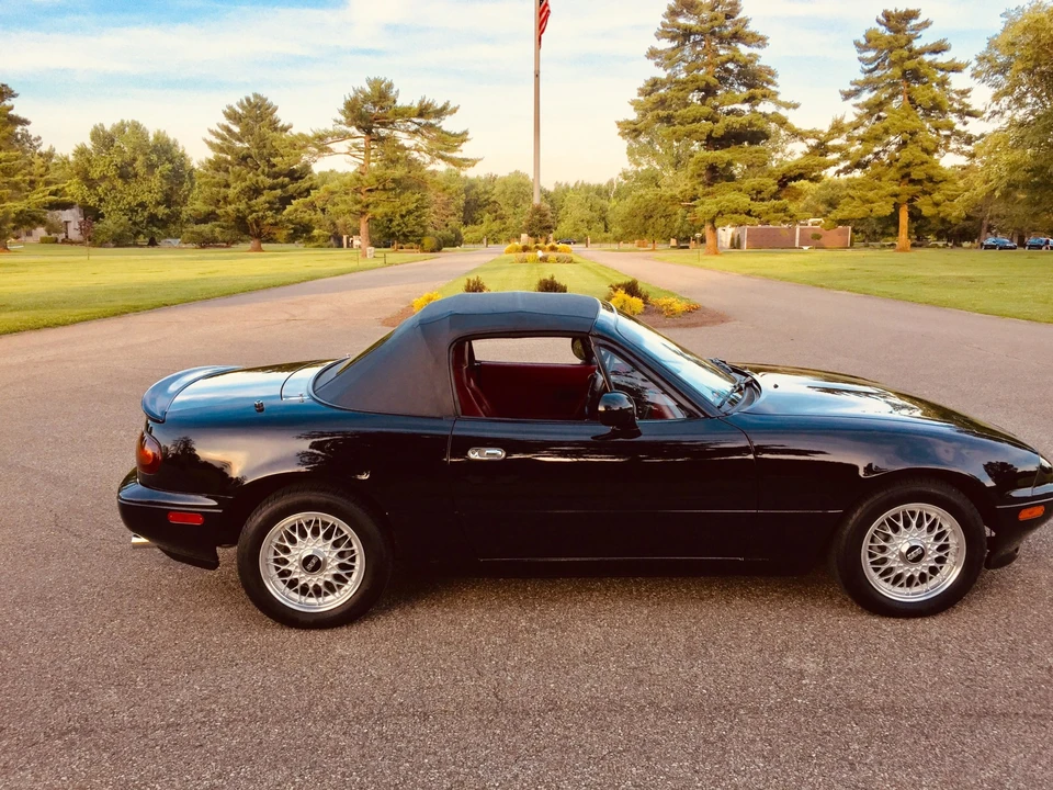 1993 Mazda NA MX-5 Miata - Image 28 of 31