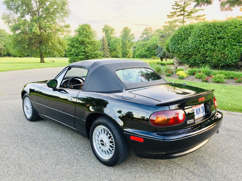 1993 Mazda NA MX-5 Miata - Image 5 of 31