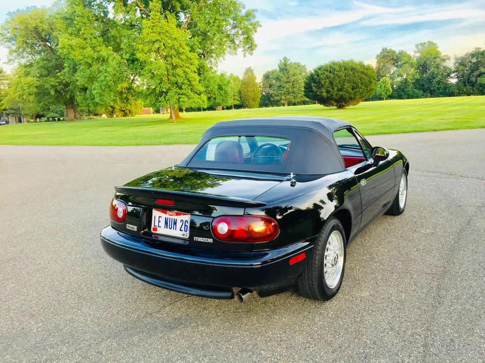1993 Mazda NA MX-5 Miata - Image 2 of 31