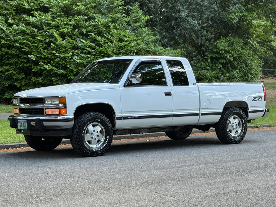 1994 Chevrolet C/K - Image 3 of 31