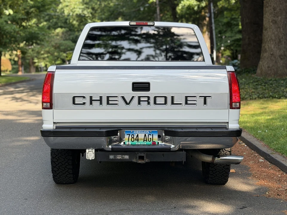 1994 Chevrolet C/K - Image 6 of 31