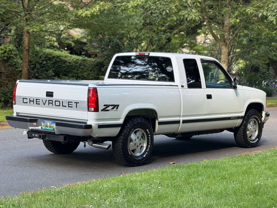 1994 Chevrolet C/K - Image 7 of 31