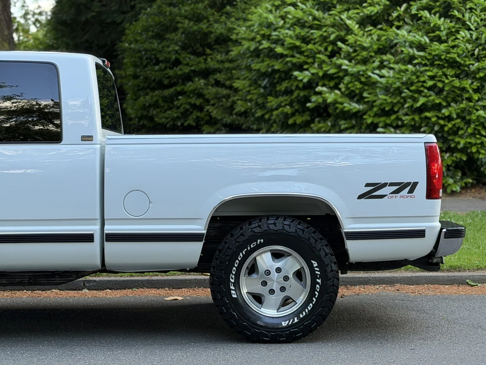 1994 Chevrolet C/K - Image 28 of 31
