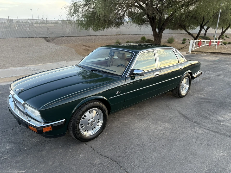 1994 Jaguar XJ40 XJ - Image 2 of 31