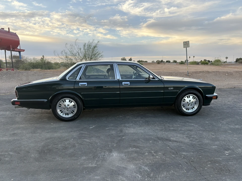 1994 Jaguar XJ40 XJ - Image 16 of 31