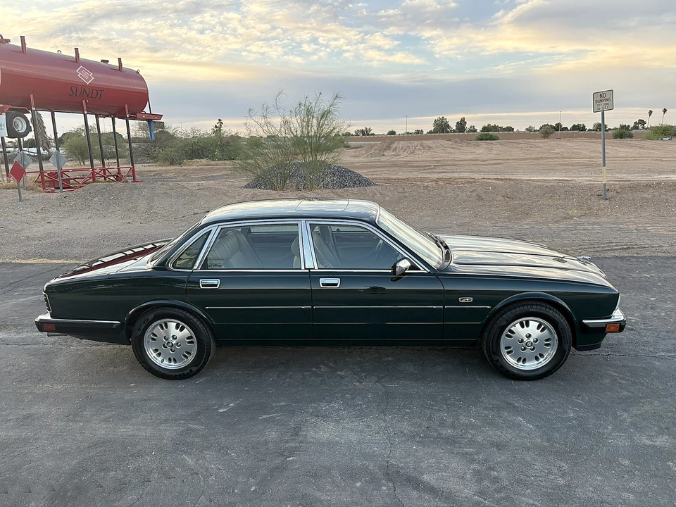 1994 Jaguar XJ40 XJ - Image 14 of 31