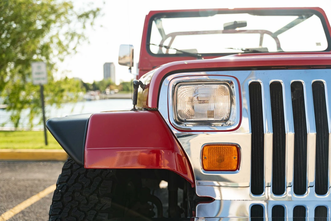 1994 Jeep YJ Wrangler - Image 15 of 31