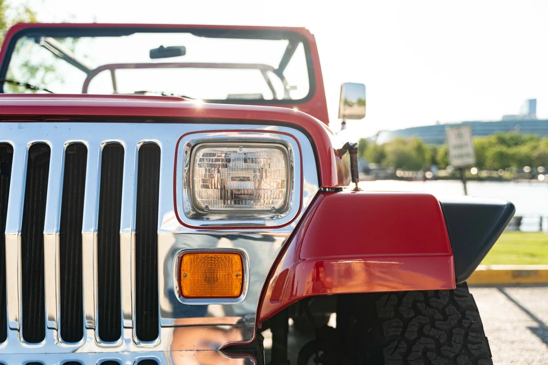 1994 Jeep YJ Wrangler - Image 17 of 31