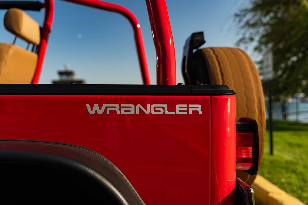 1994 Jeep YJ Wrangler - Image 26 of 31