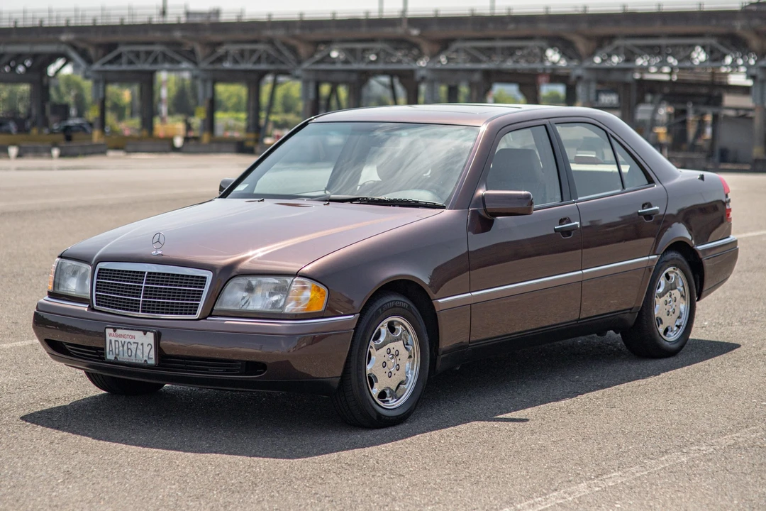 1994 Mercedes-Benz W202 C-Class - Image 2 of 31