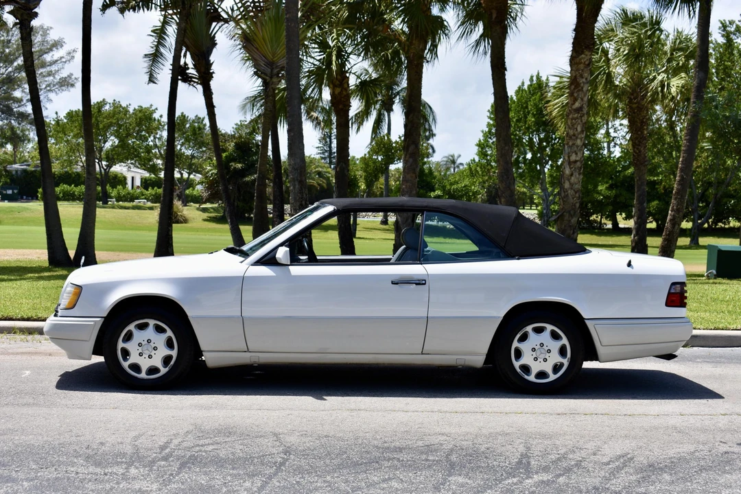1994 Mercedes-Benz W124 E-Class - Image 18 of 31