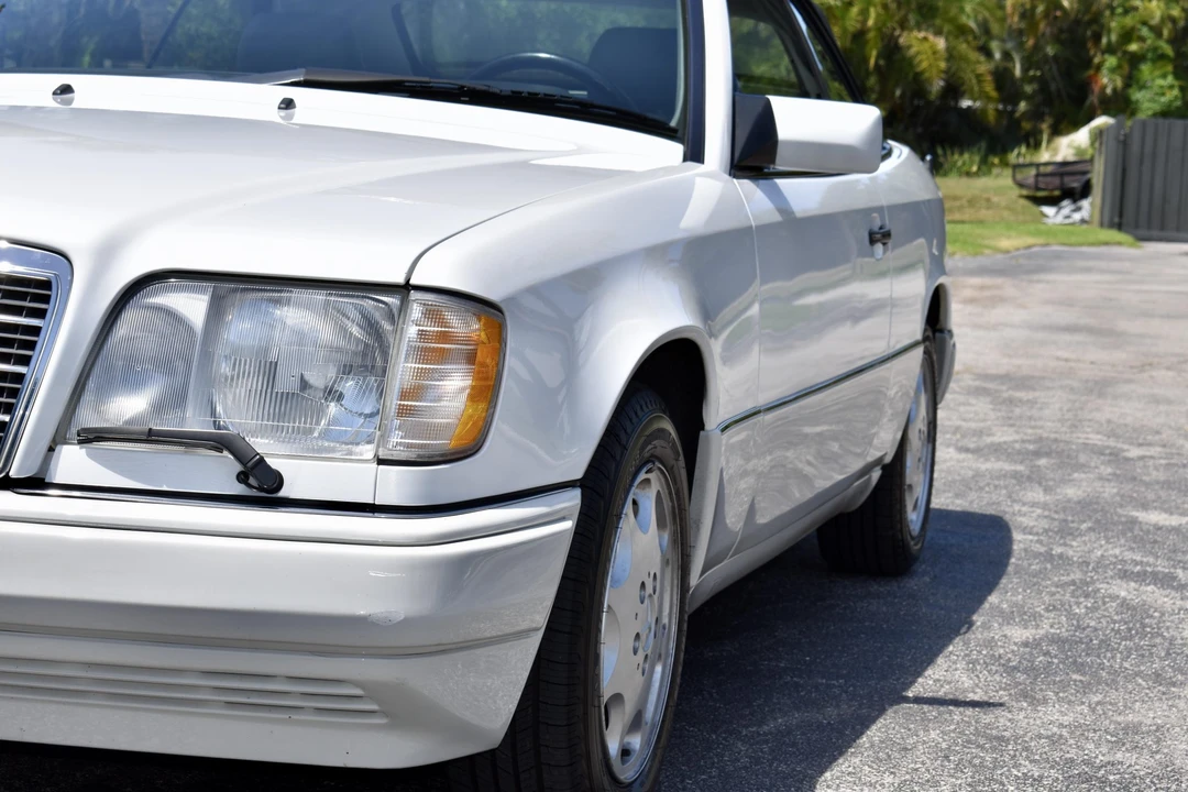 1994 Mercedes-Benz W124 E-Class - Image 20 of 31