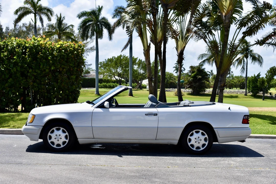 1994 Mercedes-Benz W124 E-Class - Image 9 of 31