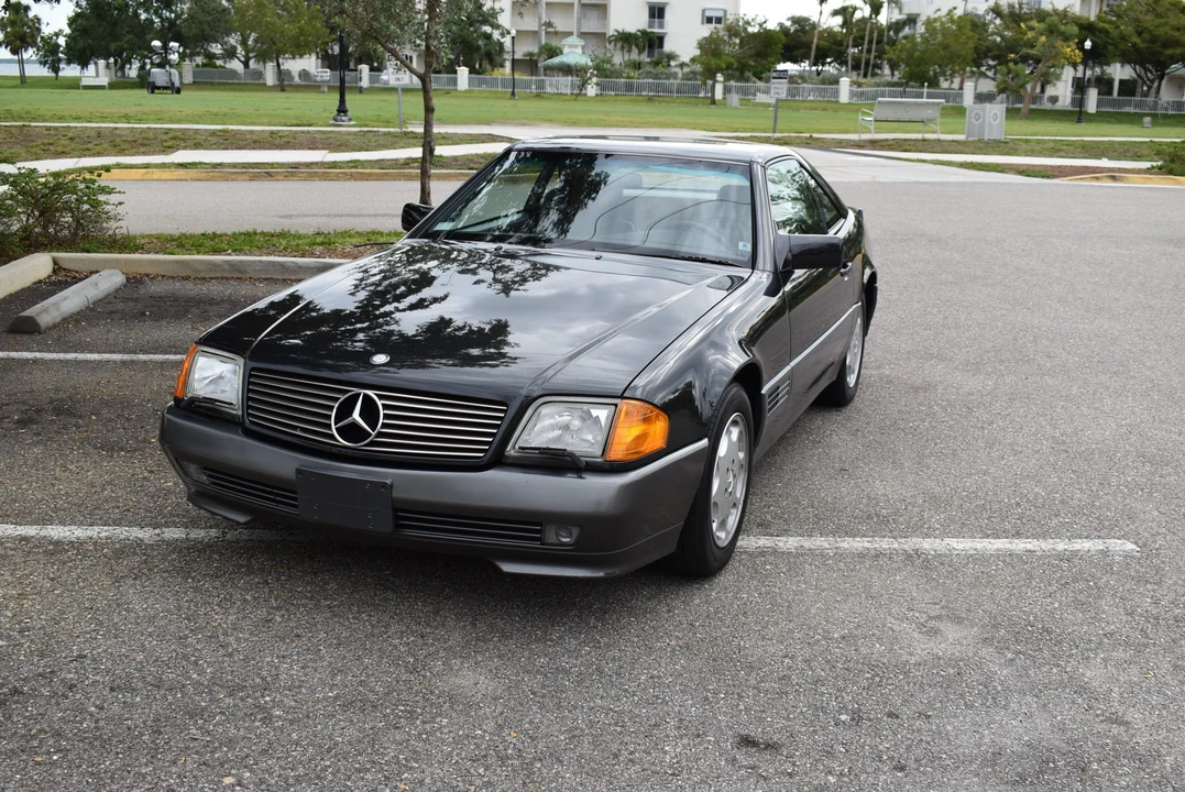 1994 Mercedes-Benz R129 SL-Class - Image 2 of 31