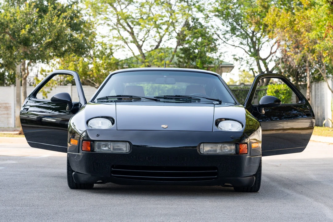 1994 Porsche 928 GTS - Image 10 of 31