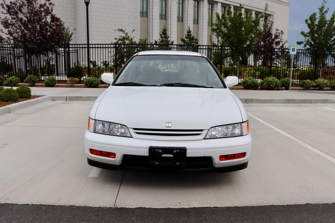 1995 Honda Accord 5th Gen - Image 21 of 31
