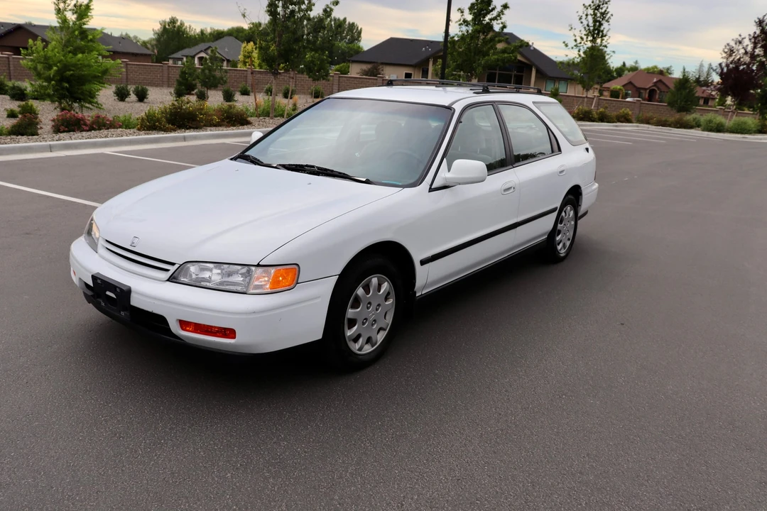 1995 Honda Accord 5th Gen - Image 15 of 31