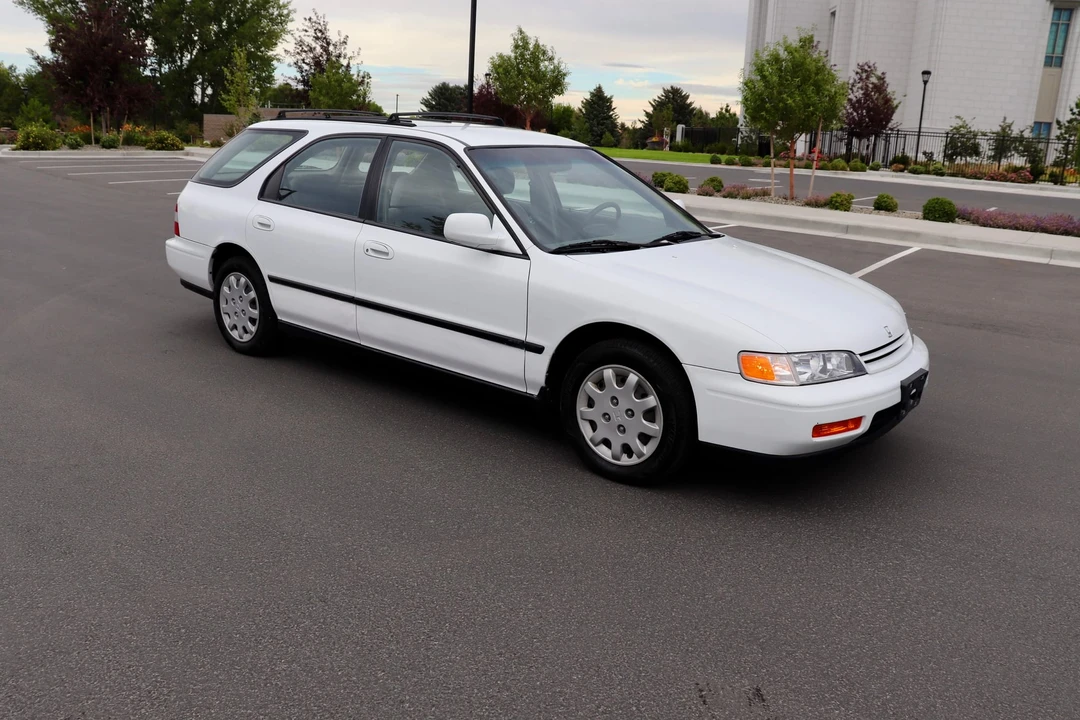 1995 Honda Accord 5th Gen - Image 30 of 31