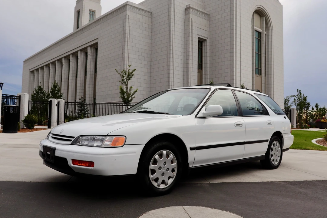1995 Honda Accord 5th Gen - Image 9 of 31