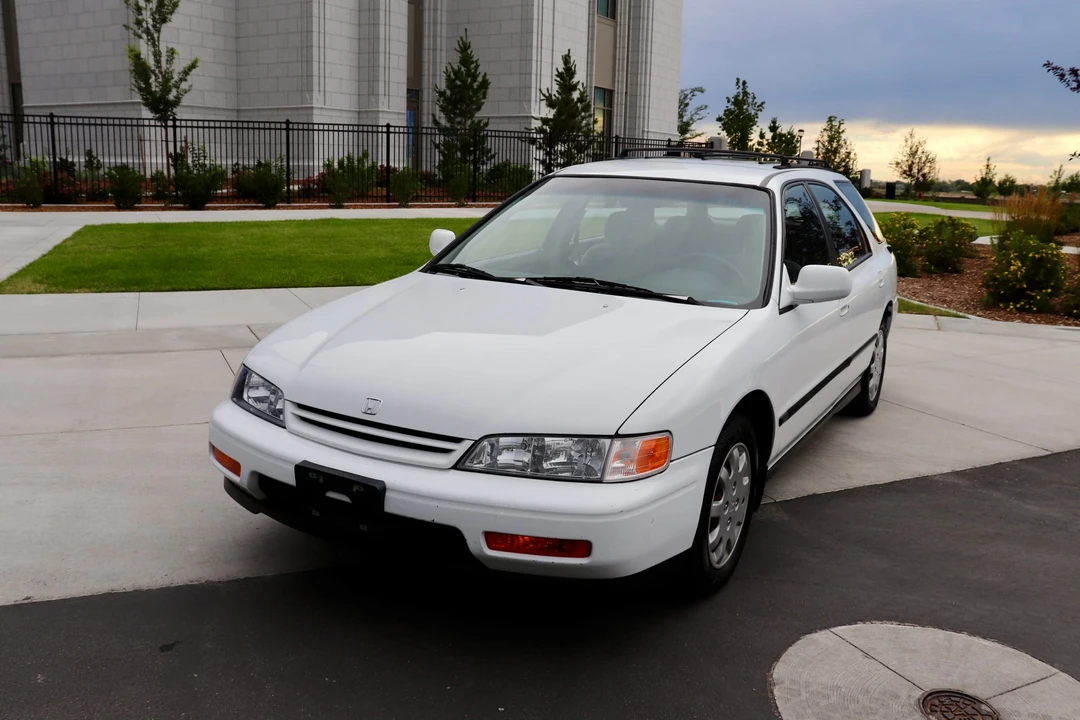 1995 Honda Accord 5th Gen - Image 19 of 31