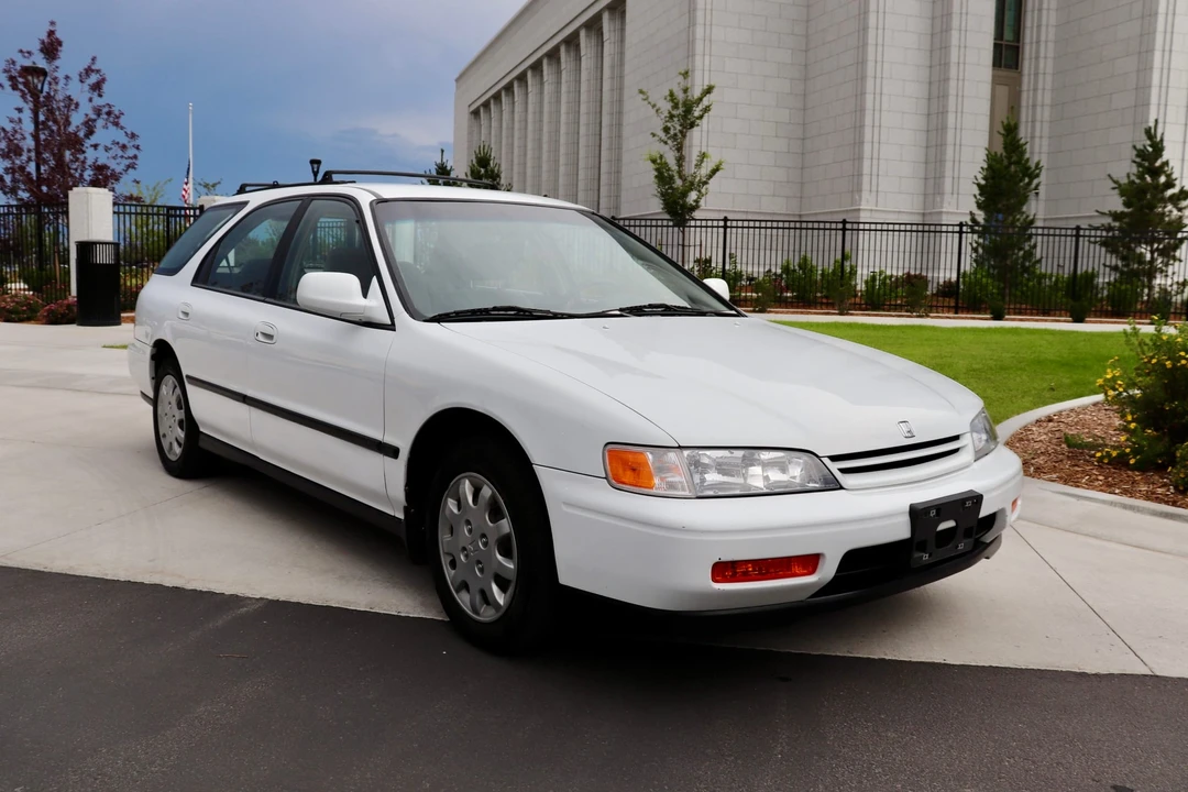 1995 Honda Accord 5th Gen - Image 27 of 31
