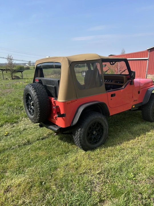 1995 Jeep YJ Wrangler - Image 10 of 31