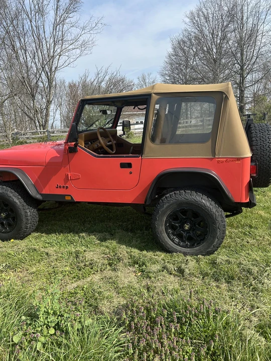 1995 Jeep YJ Wrangler - Image 6 of 31