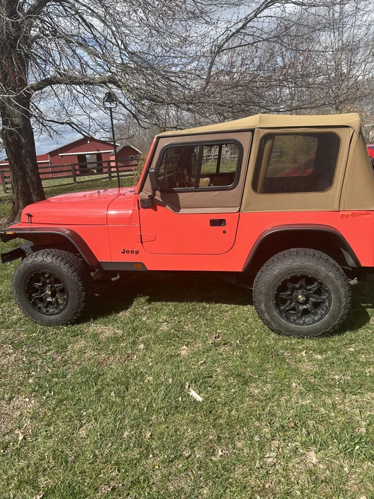 1995 Jeep YJ Wrangler - Image 5 of 31