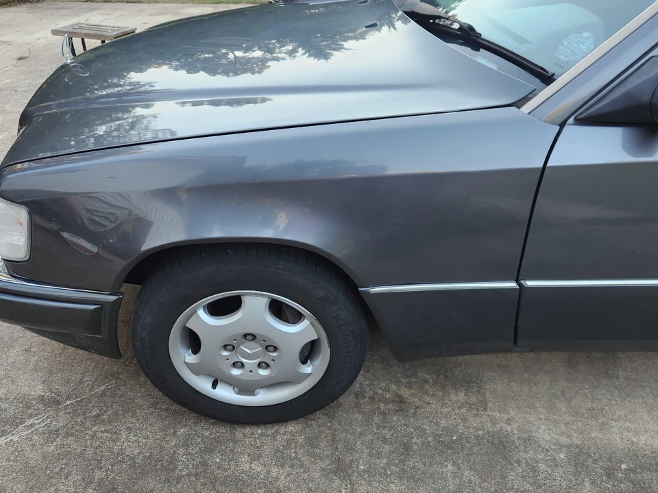 1995 Mercedes-Benz W124 E-Class - Image 12 of 31