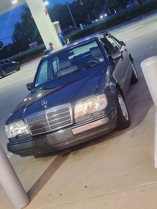 1995 Mercedes-Benz W124 E-Class - Image 3 of 31