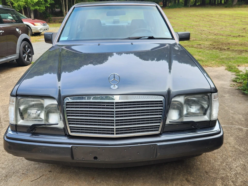 1995 Mercedes-Benz W124 E-Class - Image 4 of 31