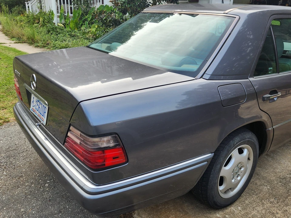 1995 Mercedes-Benz W124 E-Class - Image 31 of 31