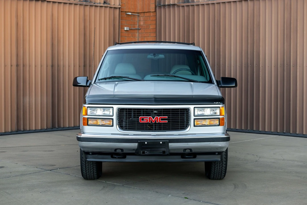 1996 GMC Yukon 1st Gen - Image 15 of 31