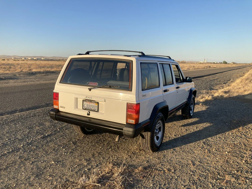 1996 Jeep XJ Cherokee - Image 26 of 31