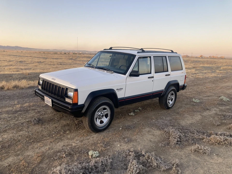1996 Jeep XJ Cherokee - Image 14 of 31