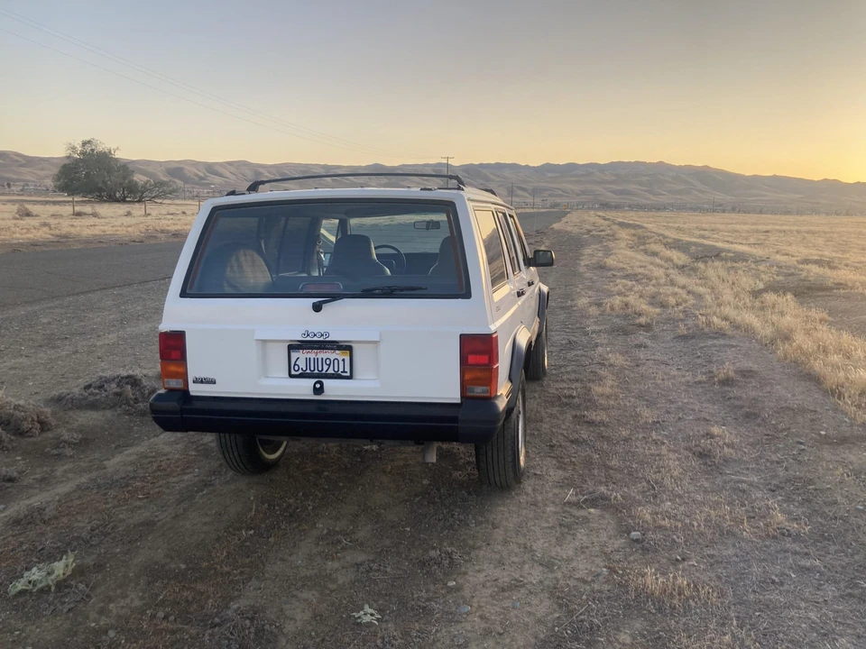 1996 Jeep XJ Cherokee - Image 24 of 31