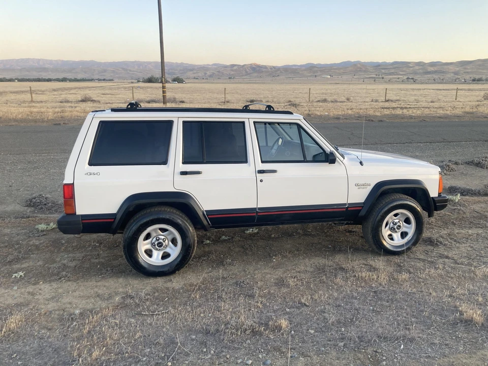 1996 Jeep XJ Cherokee - Image 29 of 31