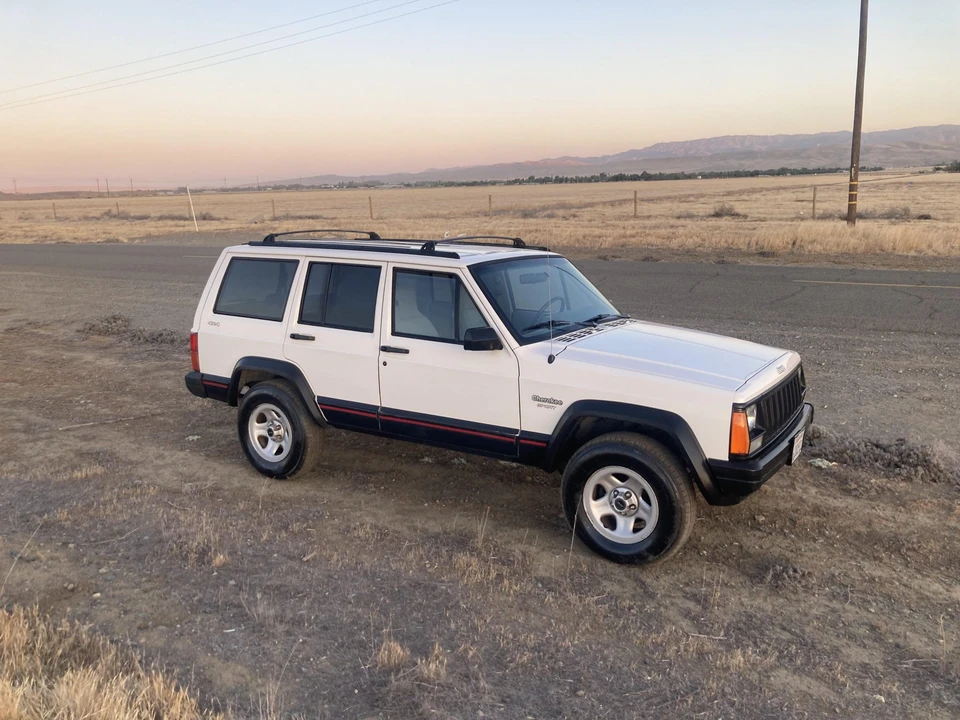 1996 Jeep XJ Cherokee - Image 2 of 31