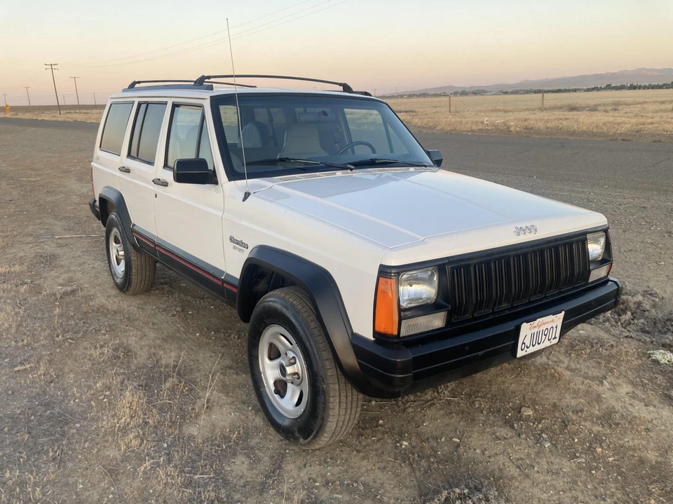 1996 Jeep XJ Cherokee - Image 6 of 31