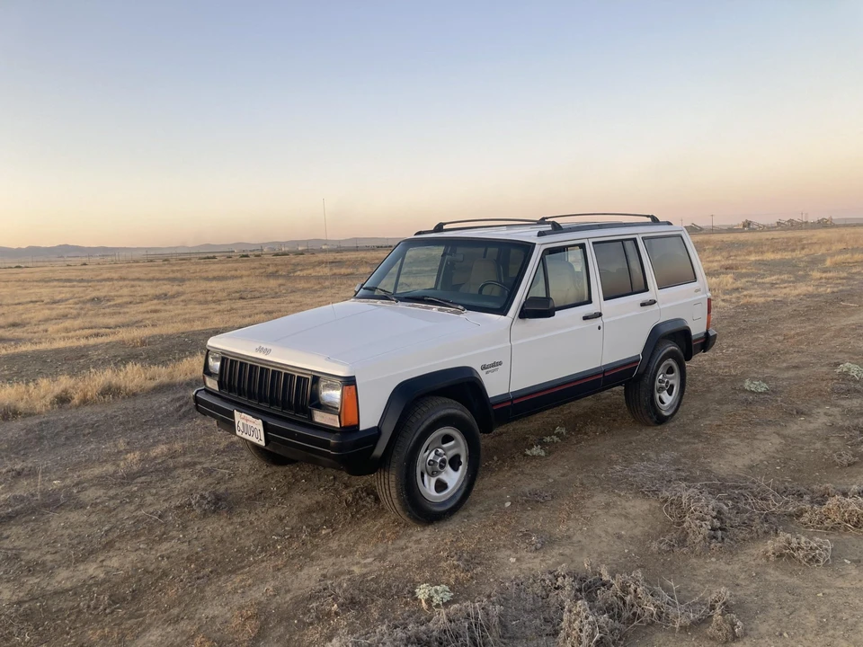 1996 Jeep XJ Cherokee - Image 13 of 31