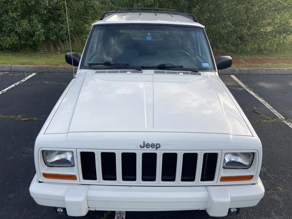 1997 Jeep XJ Cherokee - Image 19 of 31