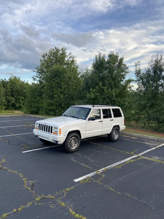 1997 Jeep XJ Cherokee - Image 8 of 31