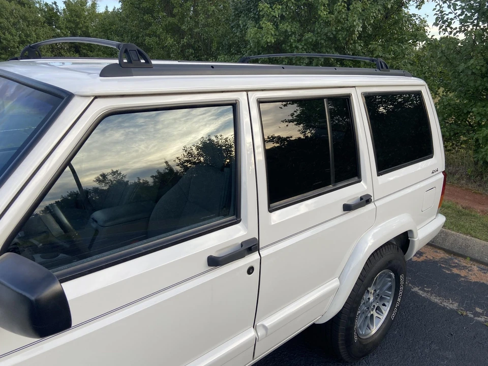 1997 Jeep XJ Cherokee - Image 24 of 31