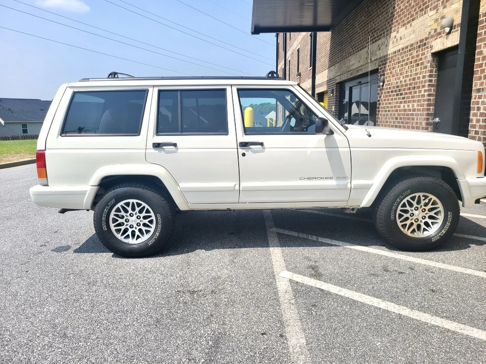 1997 Jeep XJ Cherokee - Image 4 of 31