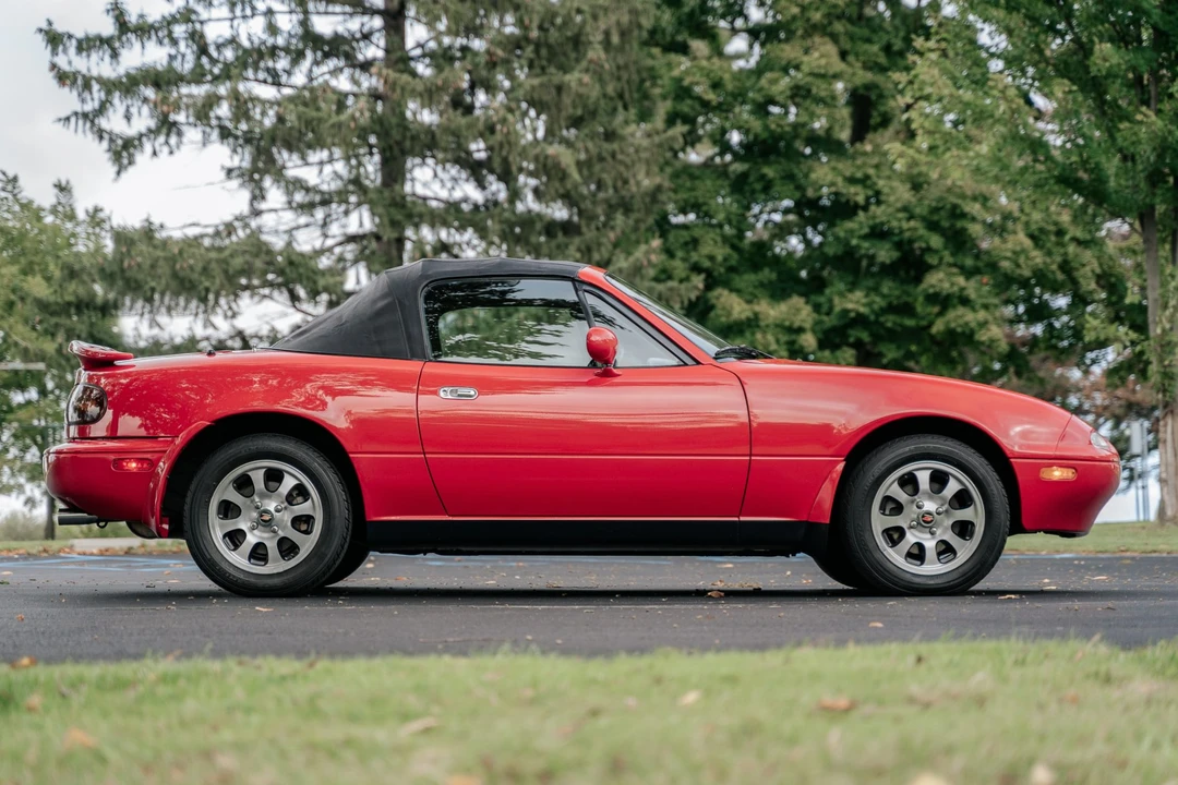 1997 Mazda NA MX-5 Miata - Image 5 of 31