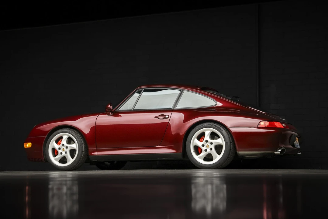 1997 Porsche 993 Carrera 4S - Image 25 of 31