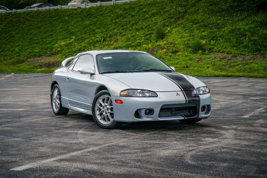 1998 Mitsubishi Eclipse 2nd Gen - Image 16 of 31
